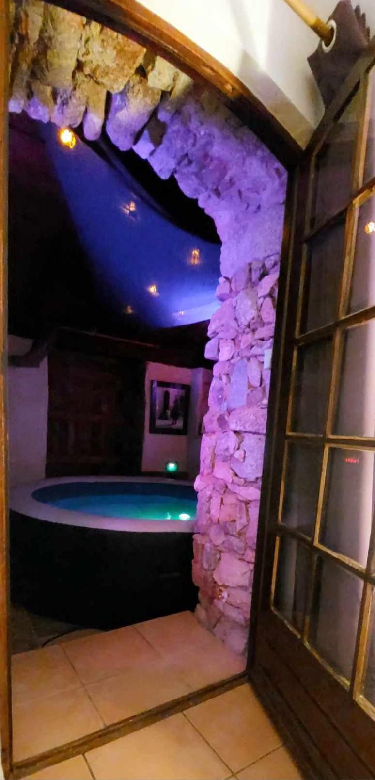 Chambre Love Romantique Avec Spa Privee Calvi  Buitenkant foto